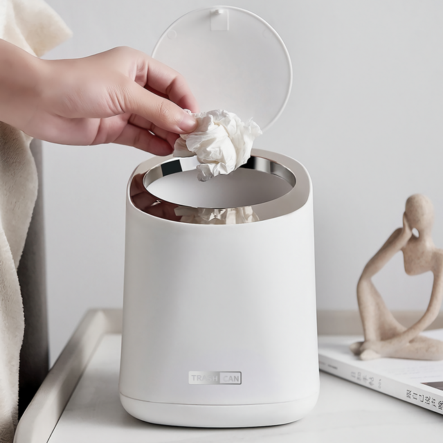 Tilted Opening Mini Can