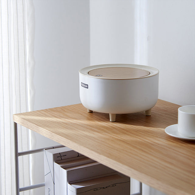 Spaceship Desktop Trash Can